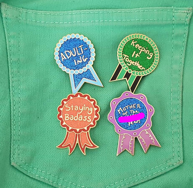 mother mothers day brooch jewellery cute jubly umph Alt finery lapel pin pin
