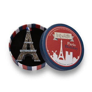 Erstwilder Brooch • La Dame de Fer