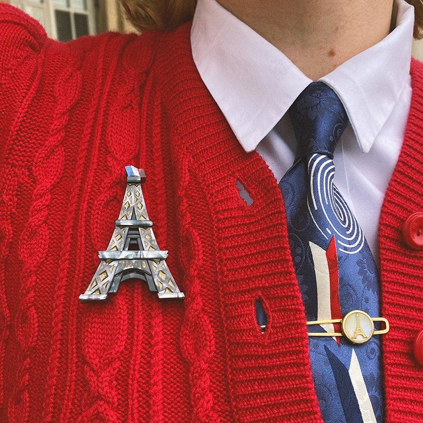 Erstwilder Brooch • La Dame de Fer