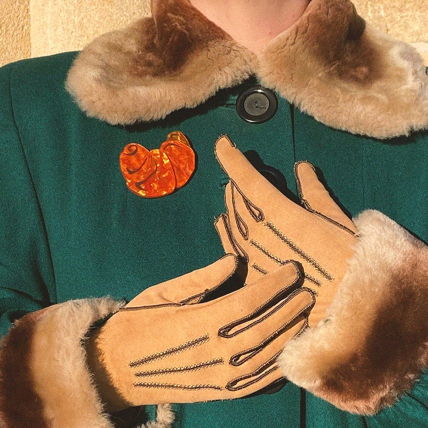 Erstwilder Brooch • Le Croissant